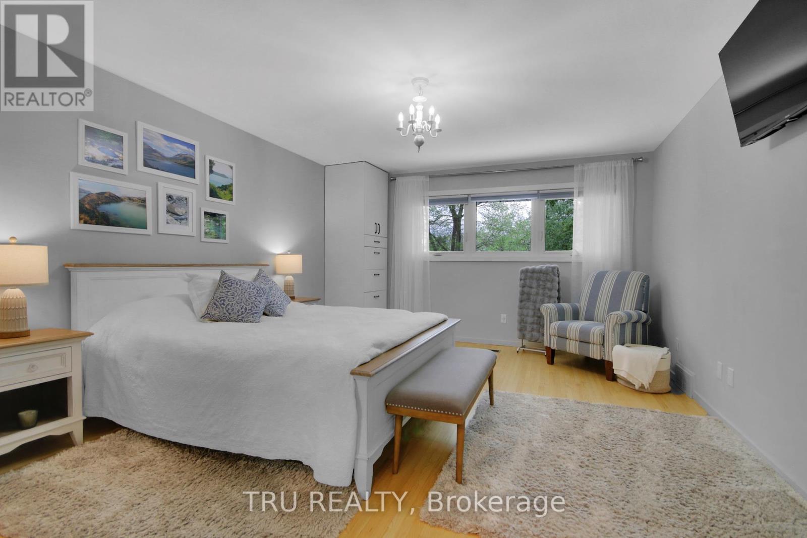 36 Varley Drive, Ottawa, Ontario  K2K 1G2 - Photo 24 - X12158510