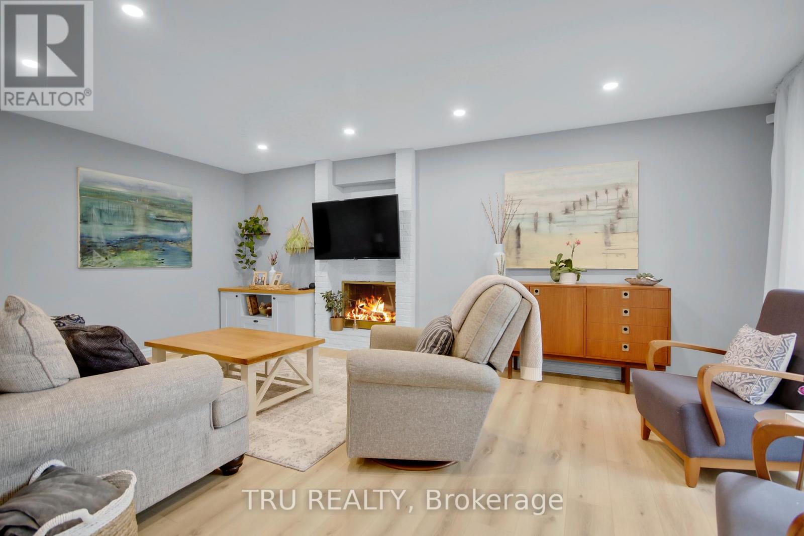 36 Varley Drive, Ottawa, Ontario  K2K 1G2 - Photo 14 - X12158510