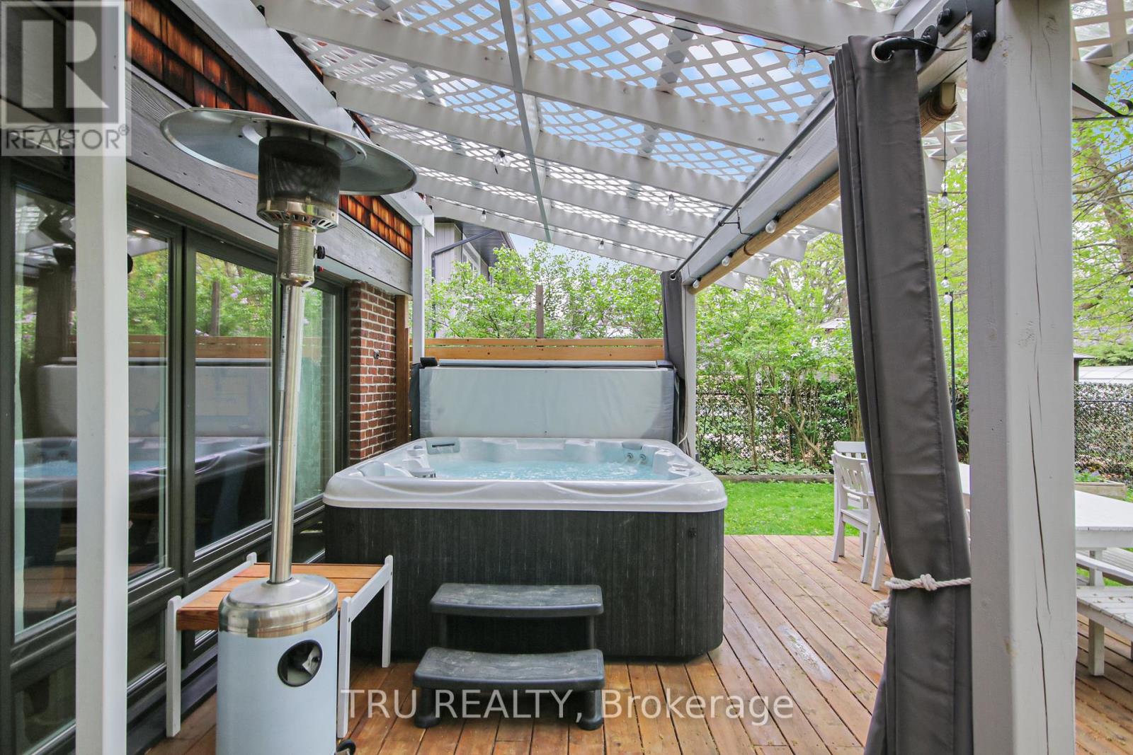 36 Varley Drive, Ottawa, Ontario  K2K 1G2 - Photo 21 - X12158510