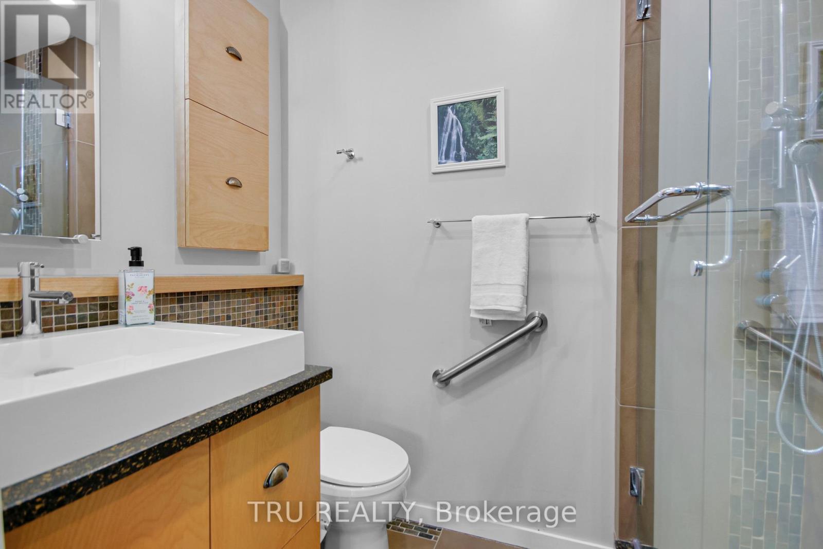 36 Varley Drive, Ottawa, Ontario  K2K 1G2 - Photo 26 - X12158510