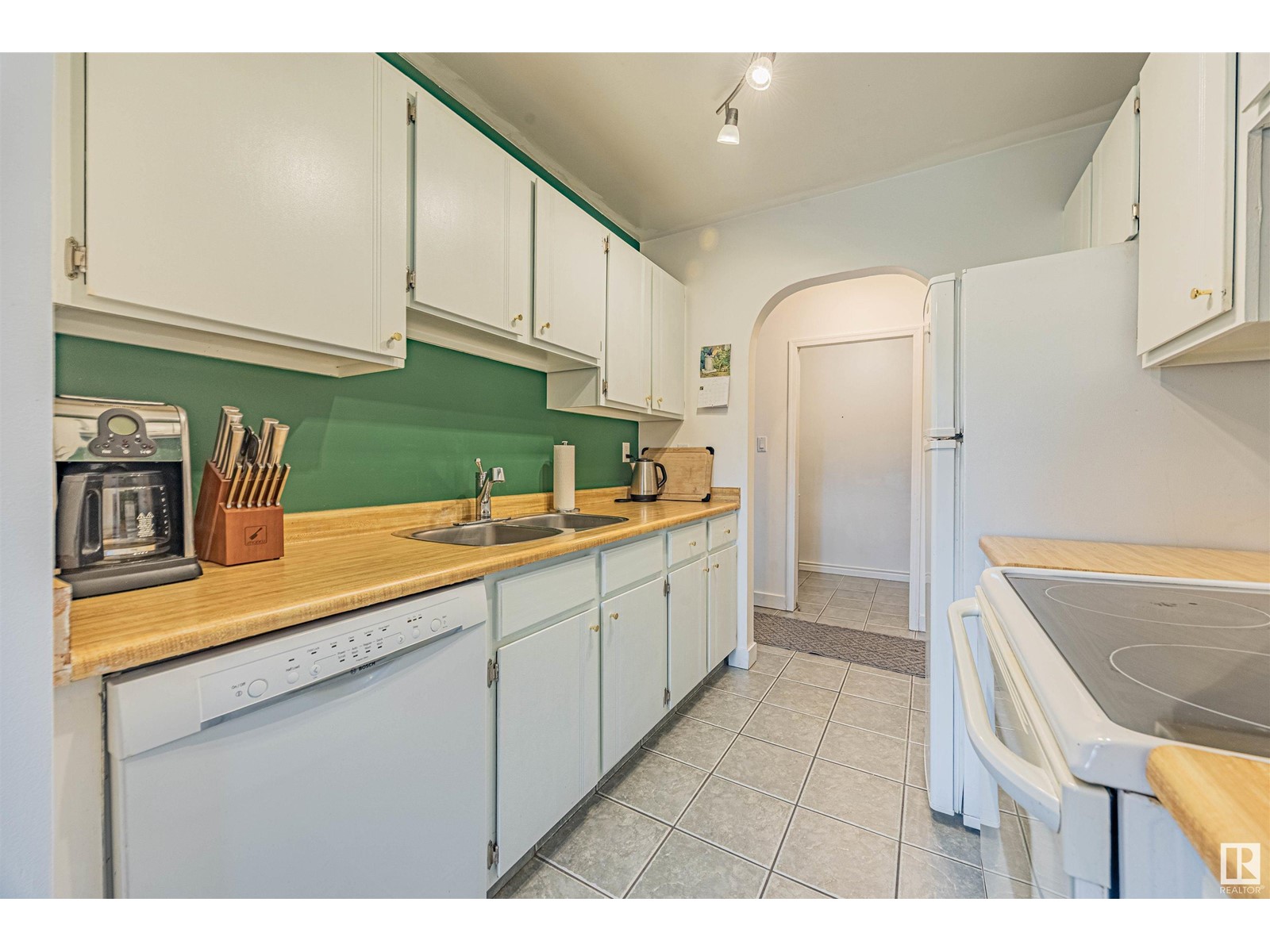 #303 7407 171 St Nw, Edmonton, Alberta  T5T 2R1 - Photo 9 - E4438009