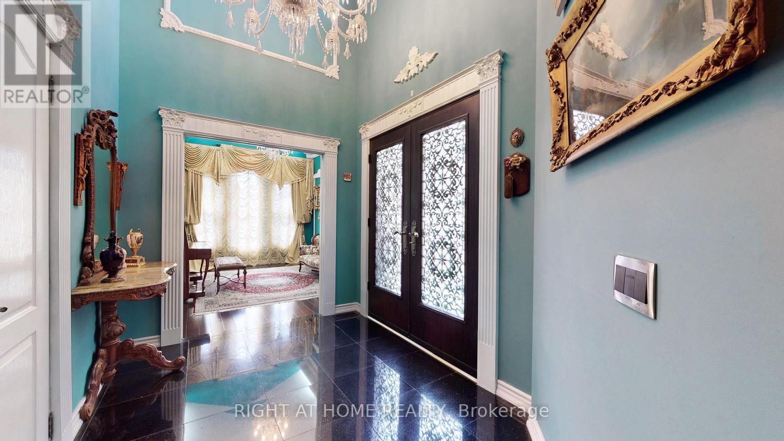 Property at 71 VENTURA WAY image 3