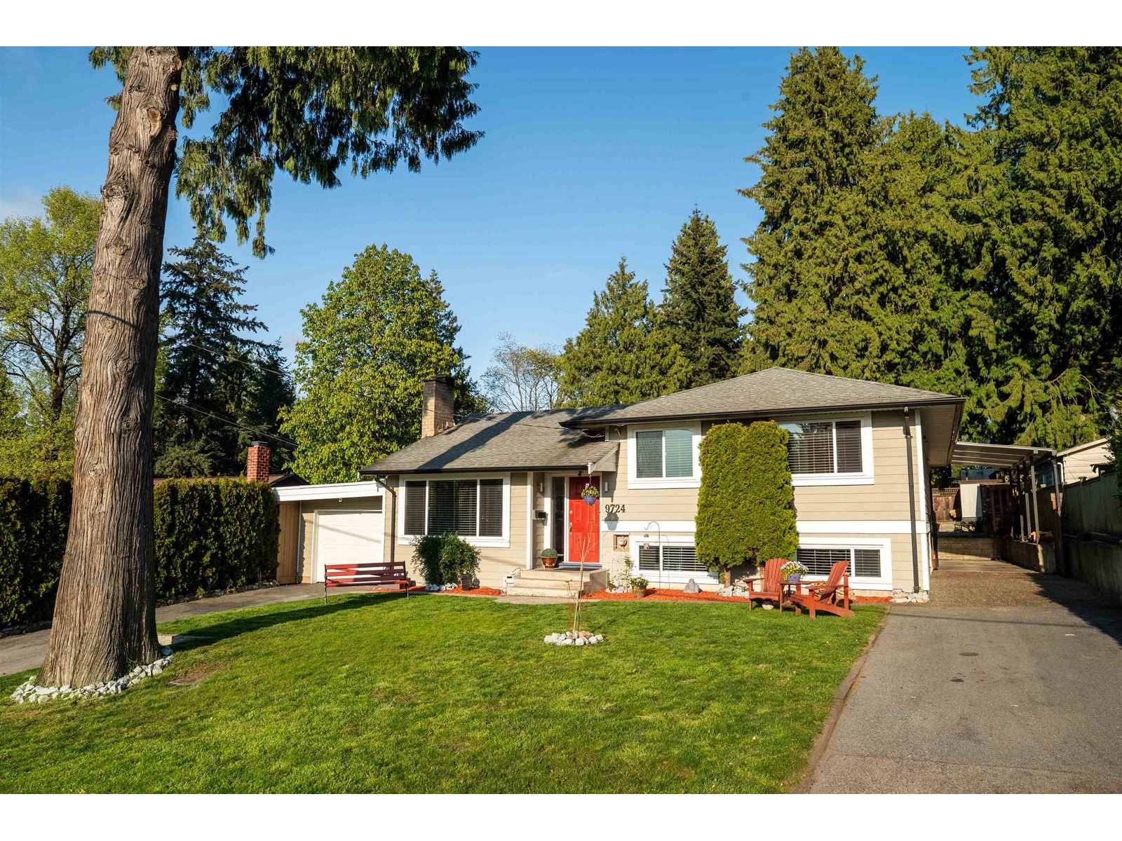 9724 115A STREET, Surrey, British Columbia