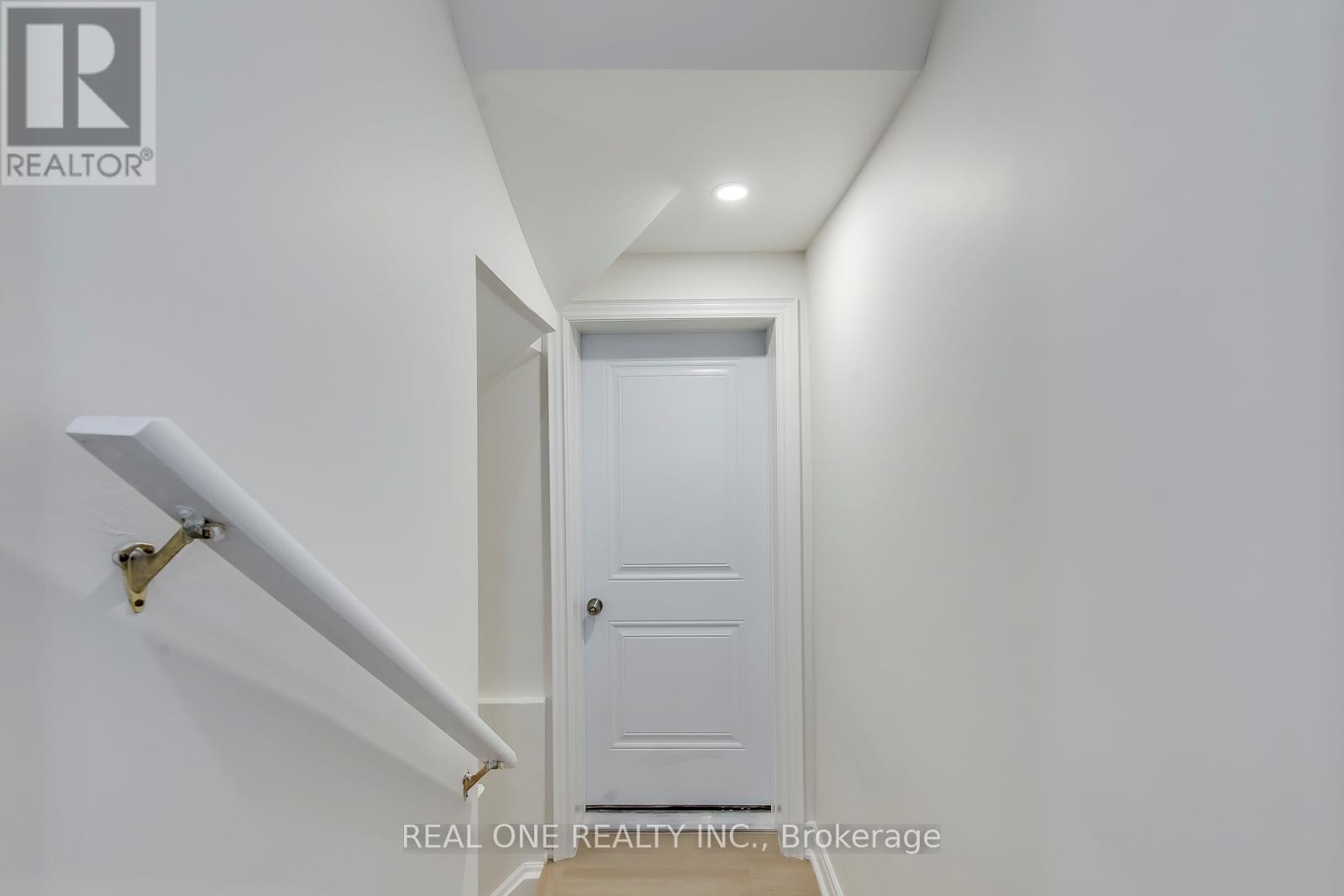 845 Winterton Way, Mississauga, Ontario  L5V 1Z5 - Photo 20 - W12167839