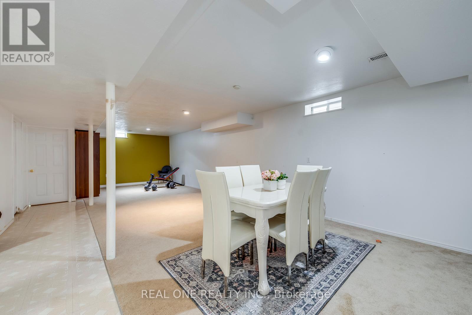 845 Winterton Way, Mississauga, Ontario  L5V 1Z5 - Photo 43 - W12167839