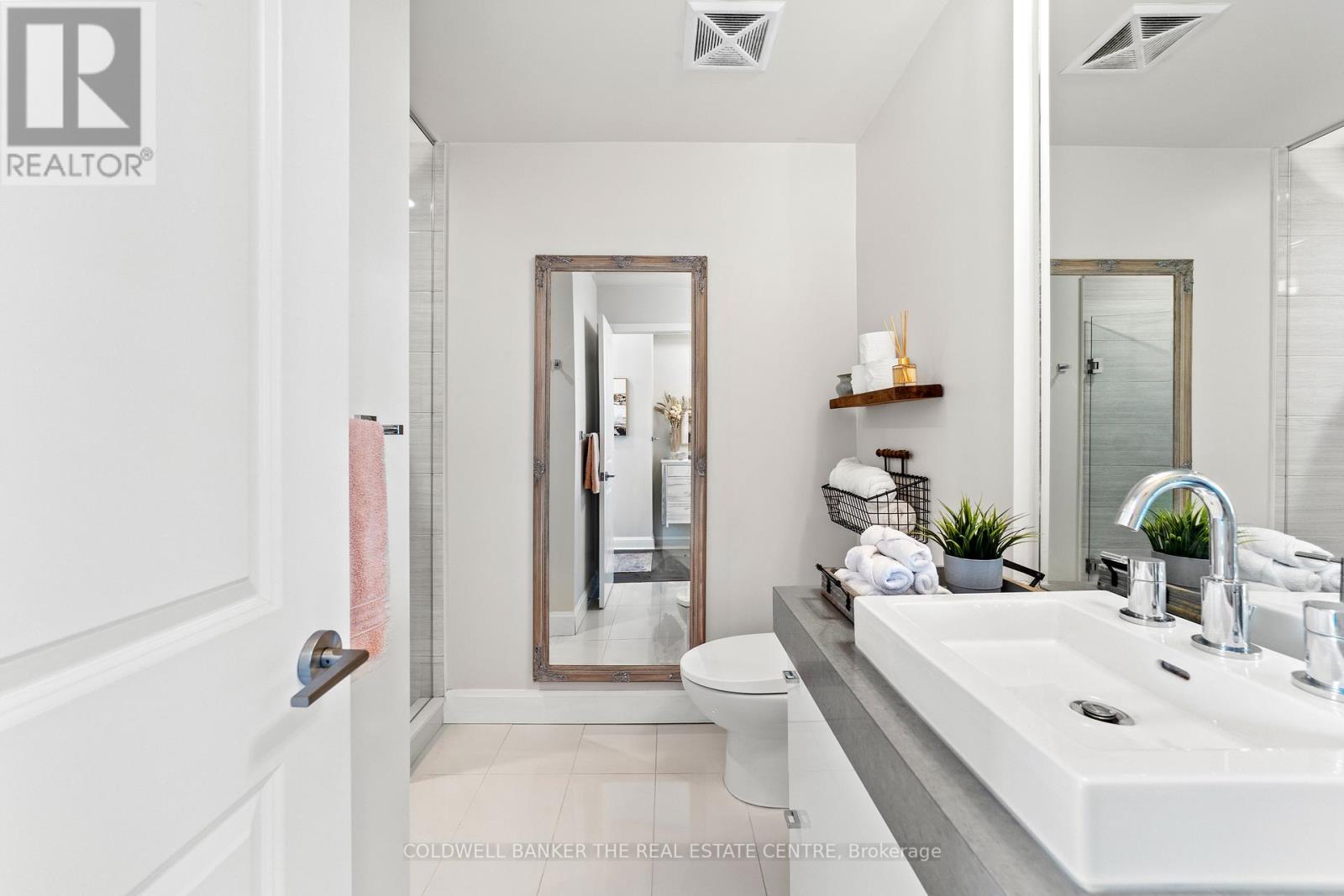 1611 - 33 Shore Breeze Drive, Toronto, Ontario  M8V 0G1 - Photo 17 - W12167843