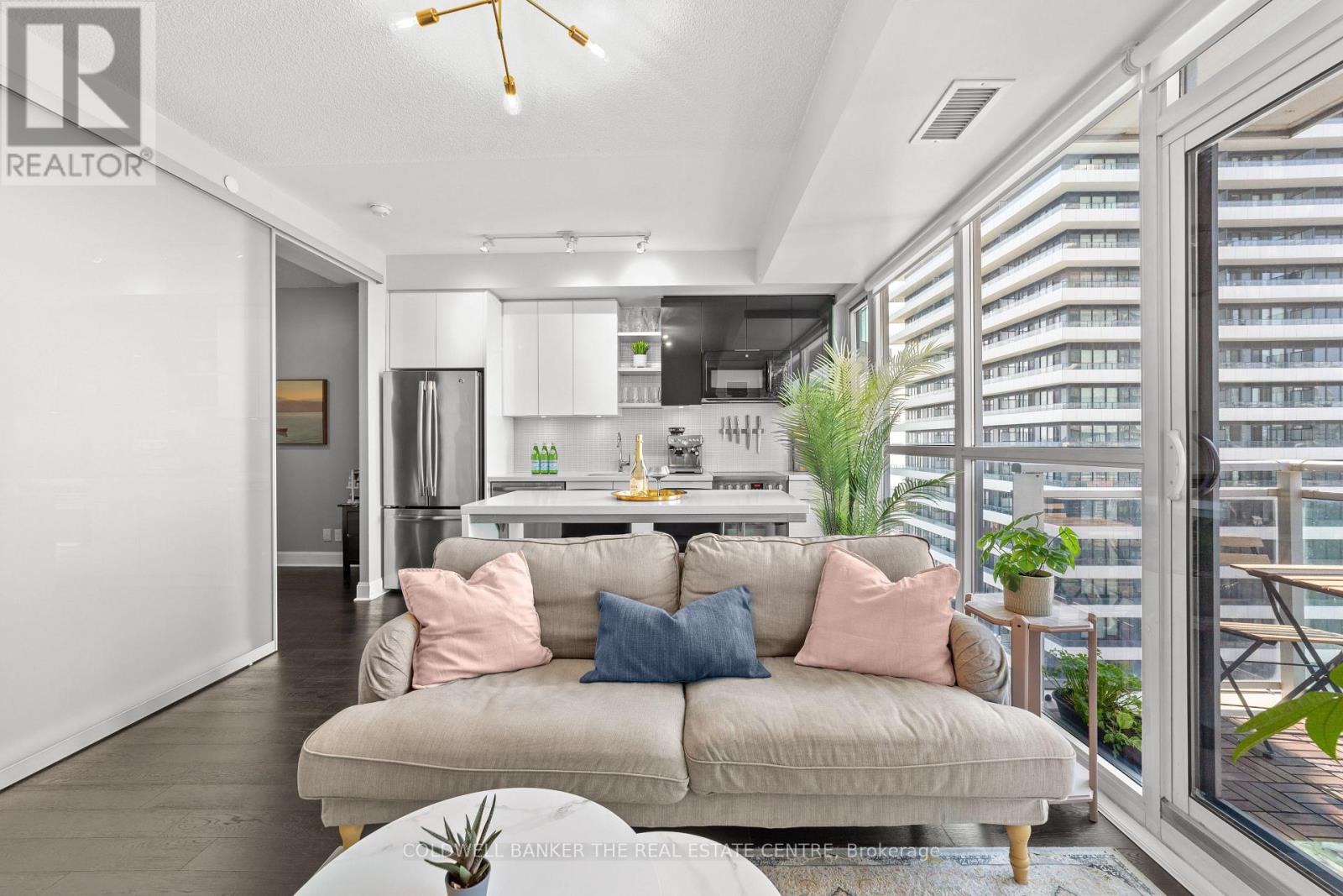 1611 - 33 Shore Breeze Drive, Toronto, Ontario  M8V 0G1 - Photo 8 - W12167843