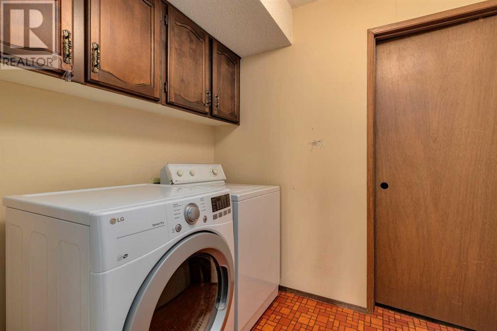764 Coach Bluff Crescent Sw, Calgary, Alberta  T3H 1A8 - Photo 26 - A2218367