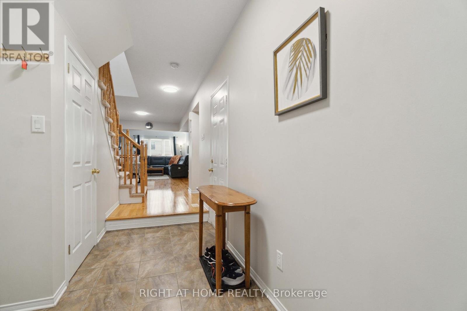 Property at 123 WOLFF CRESCENT image 5