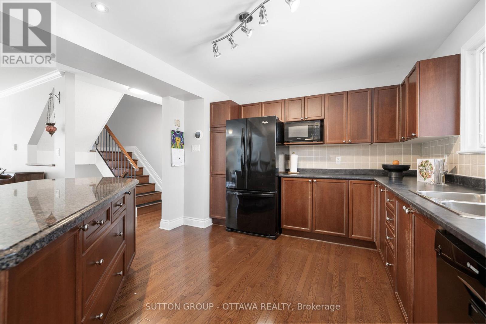 Property at 124 MONTEREY DRIVE image 3