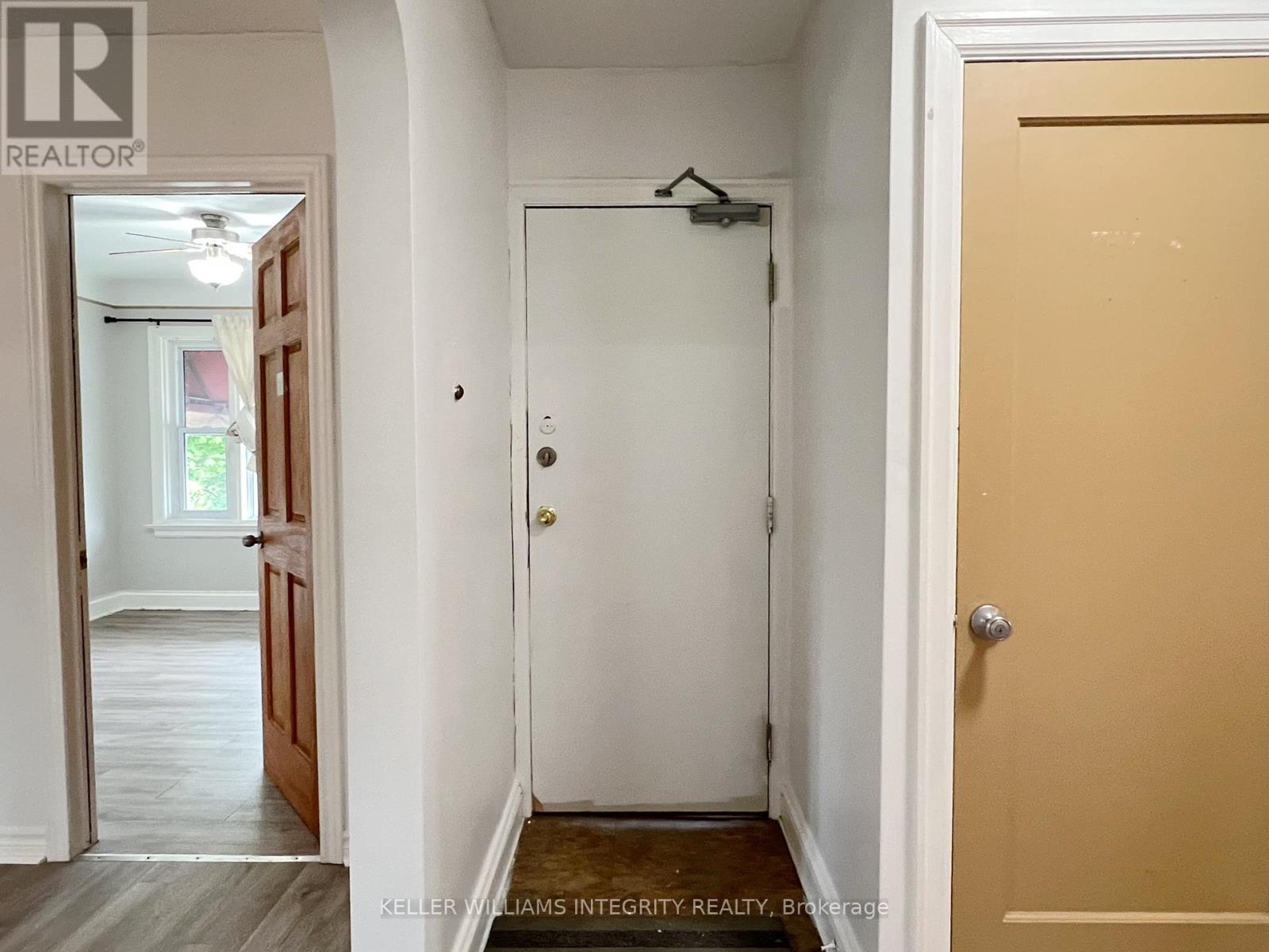 3 - 831 Bronson Avenue, Ottawa, Ontario  K1S 4G5 - Photo 2 - X12167856