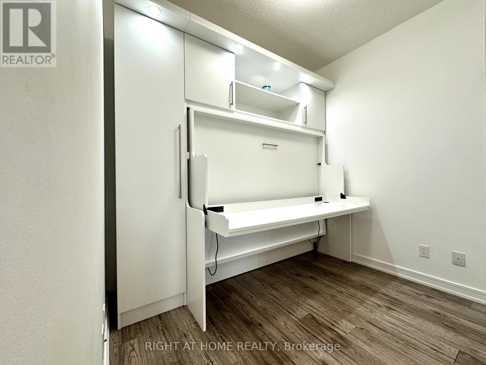 321 - 621 Sheppard Avenue E, Toronto, Ontario  M2K 1B5 - Photo 16 - C12167851