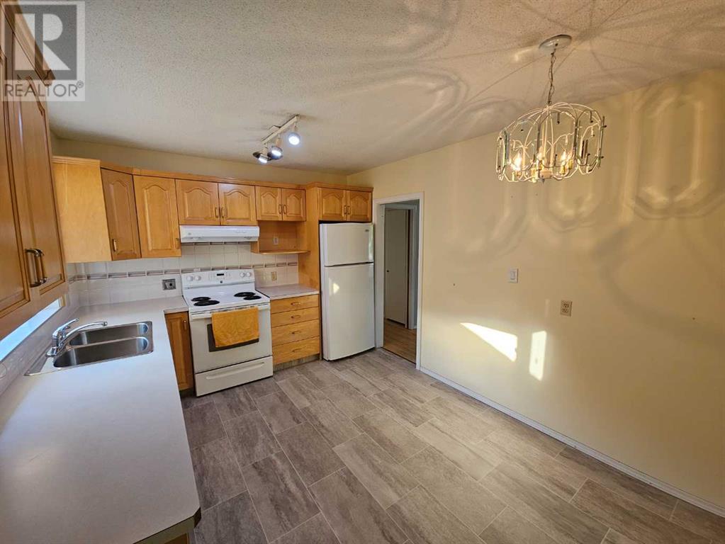 1132 11 Street S, Lethbridge, Alberta  T1J 2K6 - Photo 11 - A2223812