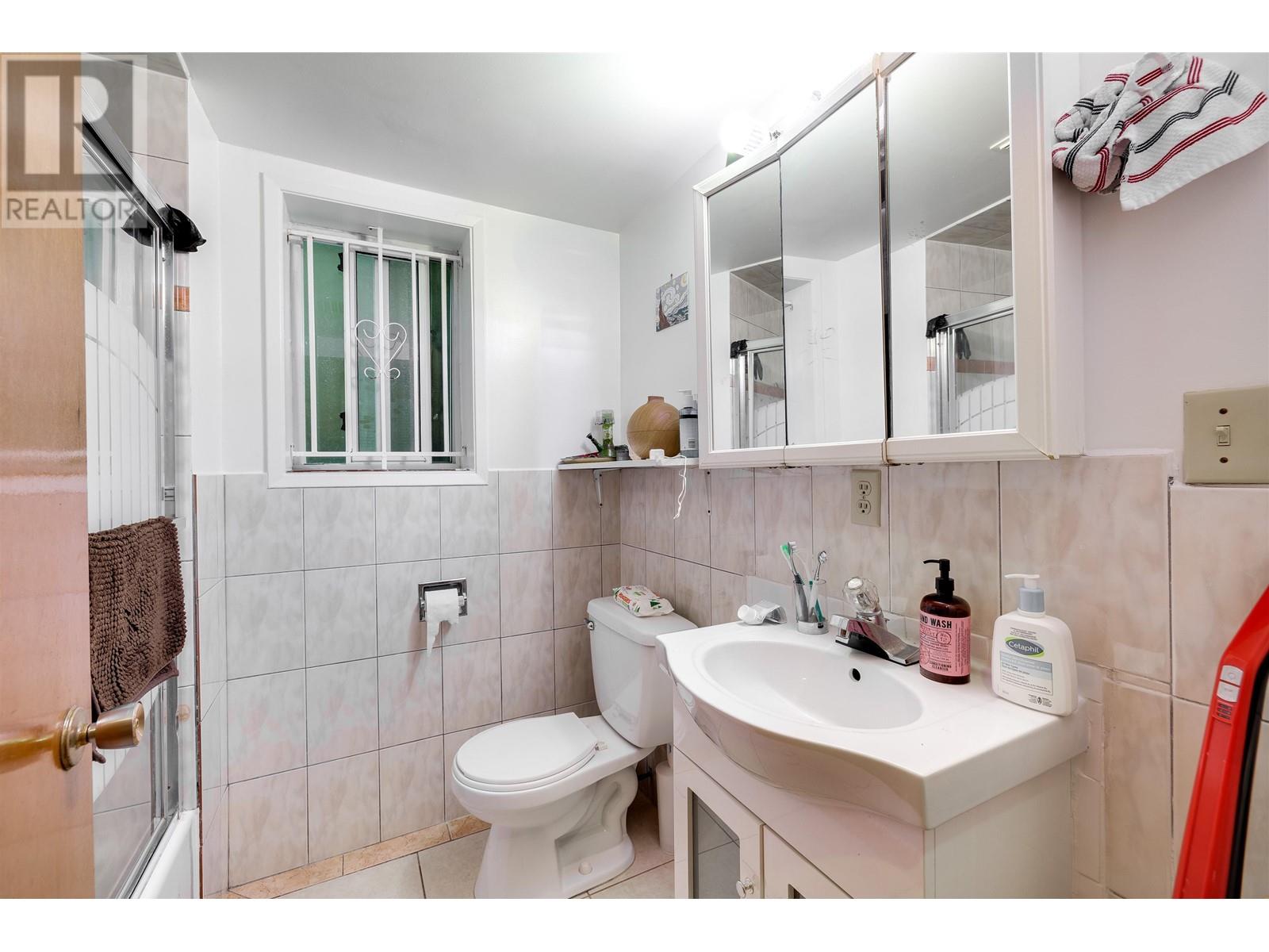 5888 Ormidale Street, Vancouver, British Columbia  V5R 4R3 - Photo 18 - R3006206