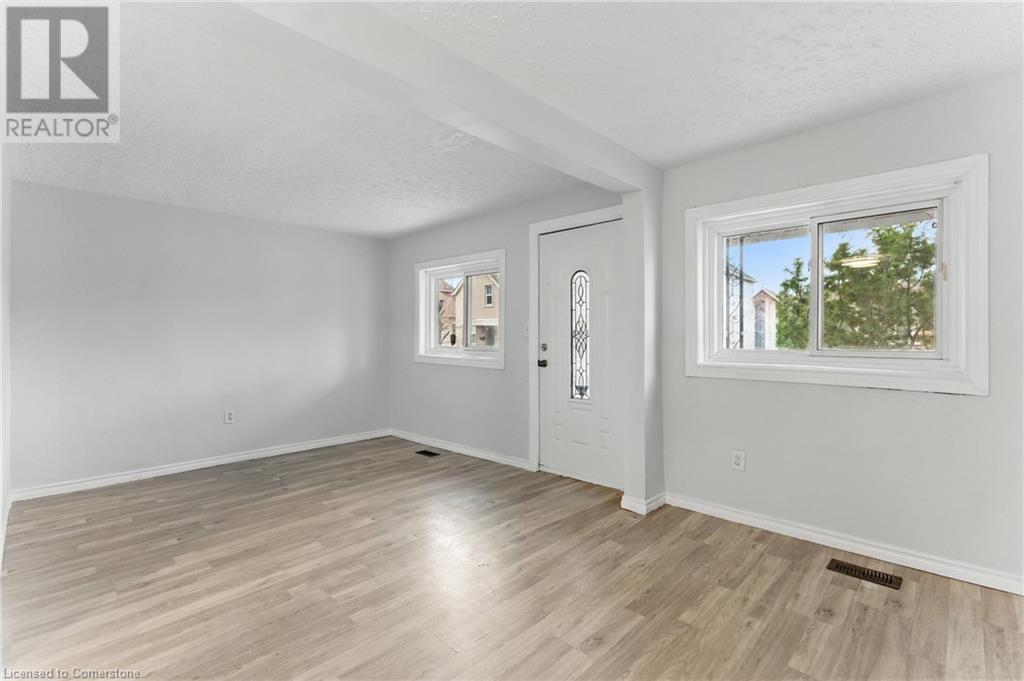 57 Beechwood Avenue, Hamilton, Ontario  L8L 2S5 - Photo 13 - 40711103