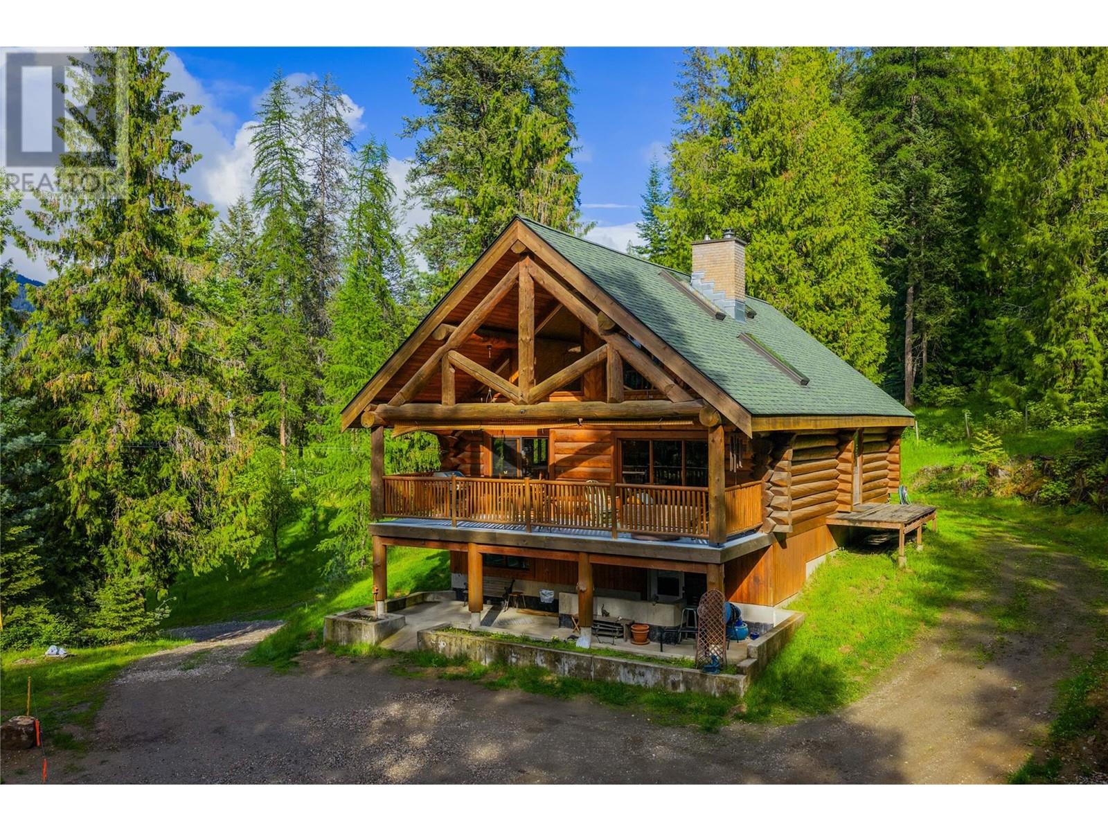 337 Wilson Road, Fruitvale, British Columbia