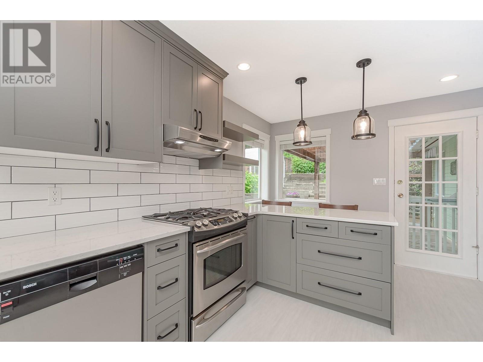 2332 Mnt Tuam Crescent, Sorrento, BC V0E2W2