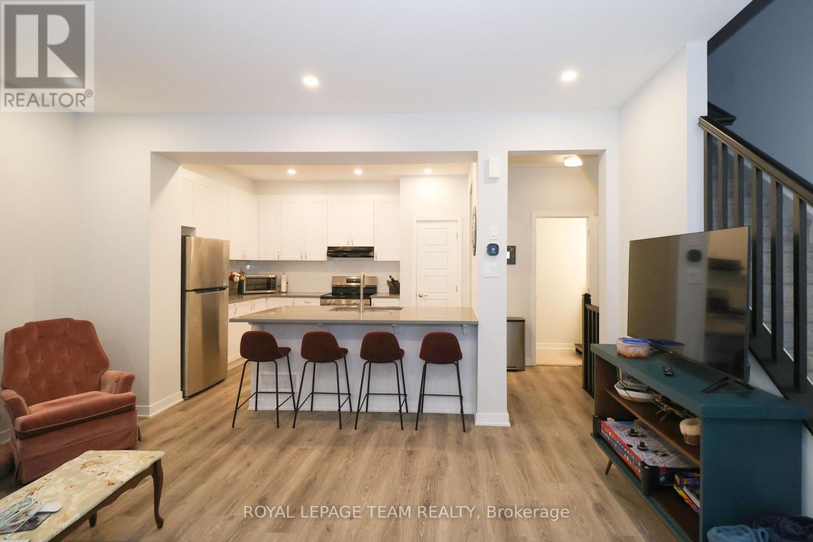 36 Stitch Mews, Ottawa, Ontario  K0A 2Z0 - Photo 6 - X12167870