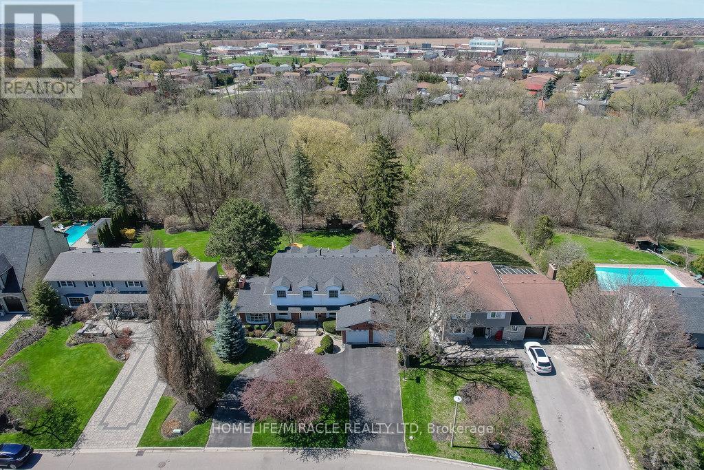 Property at 17 RIDGEHILL DRIVE image 4