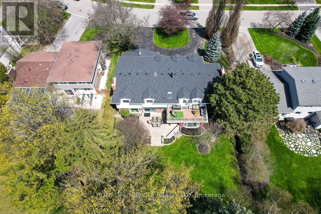 Property at 17 RIDGEHILL DRIVE image 5