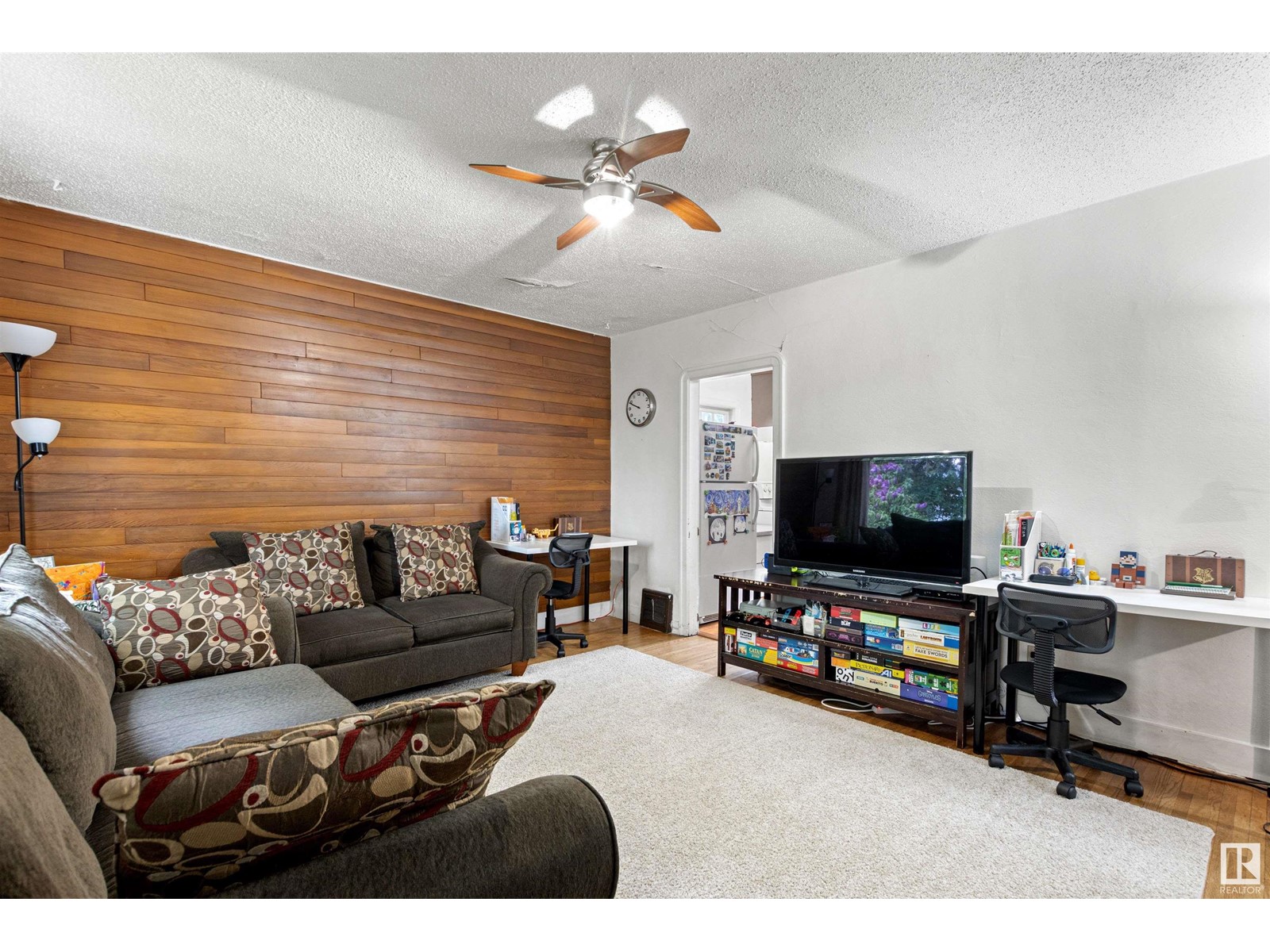 Property at 11422 83 ST NW image 1