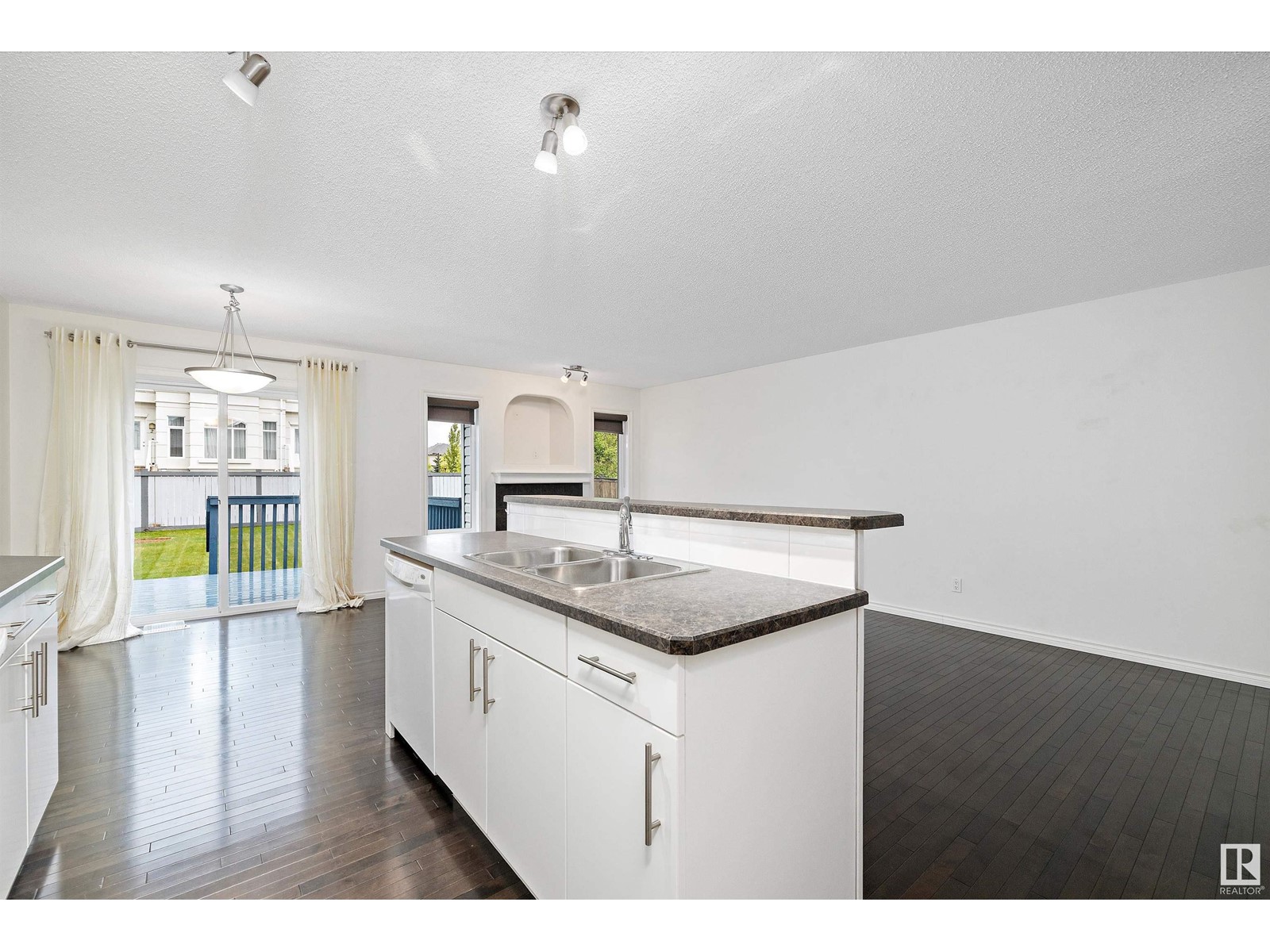 17115 7a Av Sw, Edmonton, Alberta  T6W 0M5 - Photo 13 - E4437973