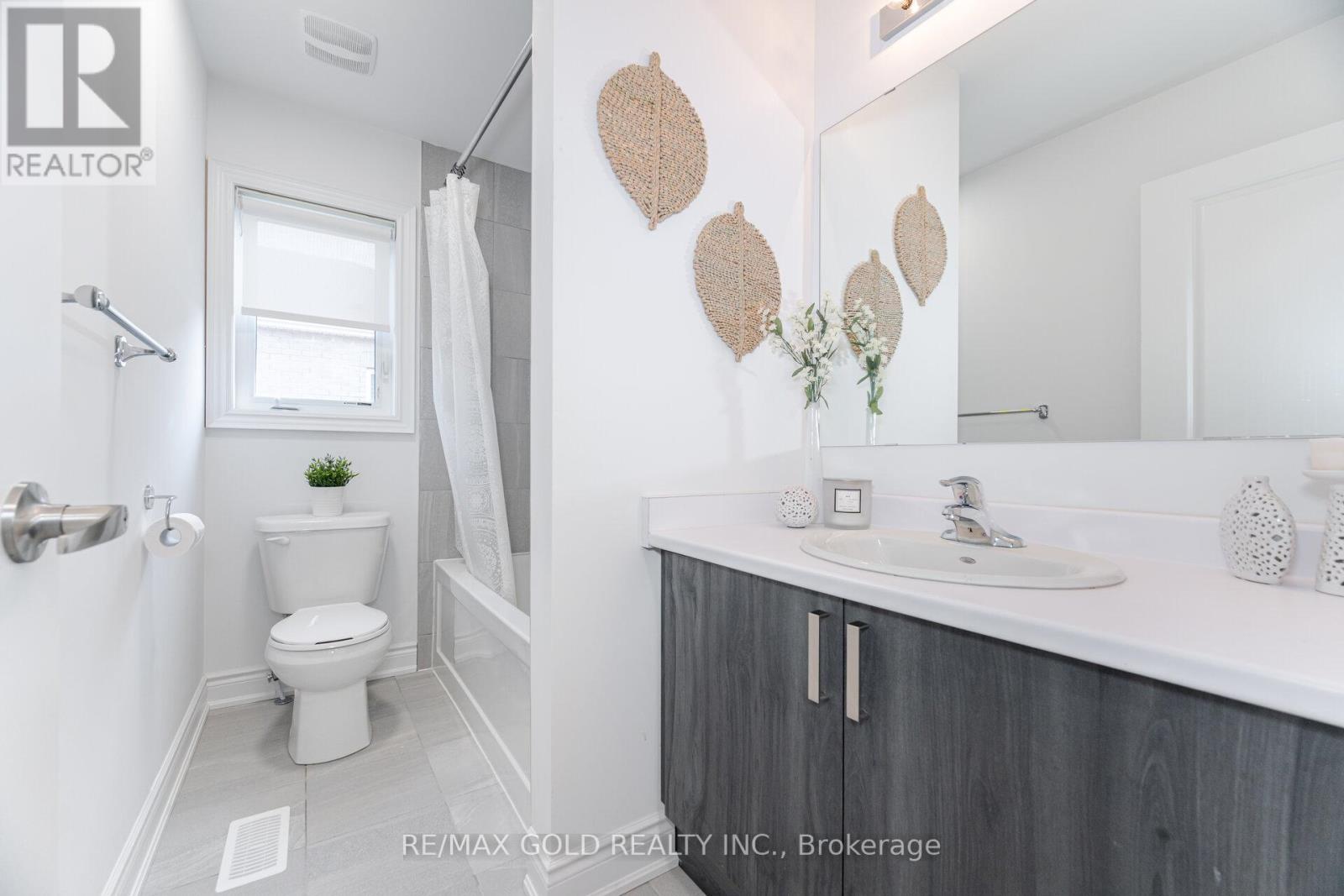 7 Middleton Drive, Wasaga Beach, Ontario  L9Z 0L1 - Photo 37 - S12167878