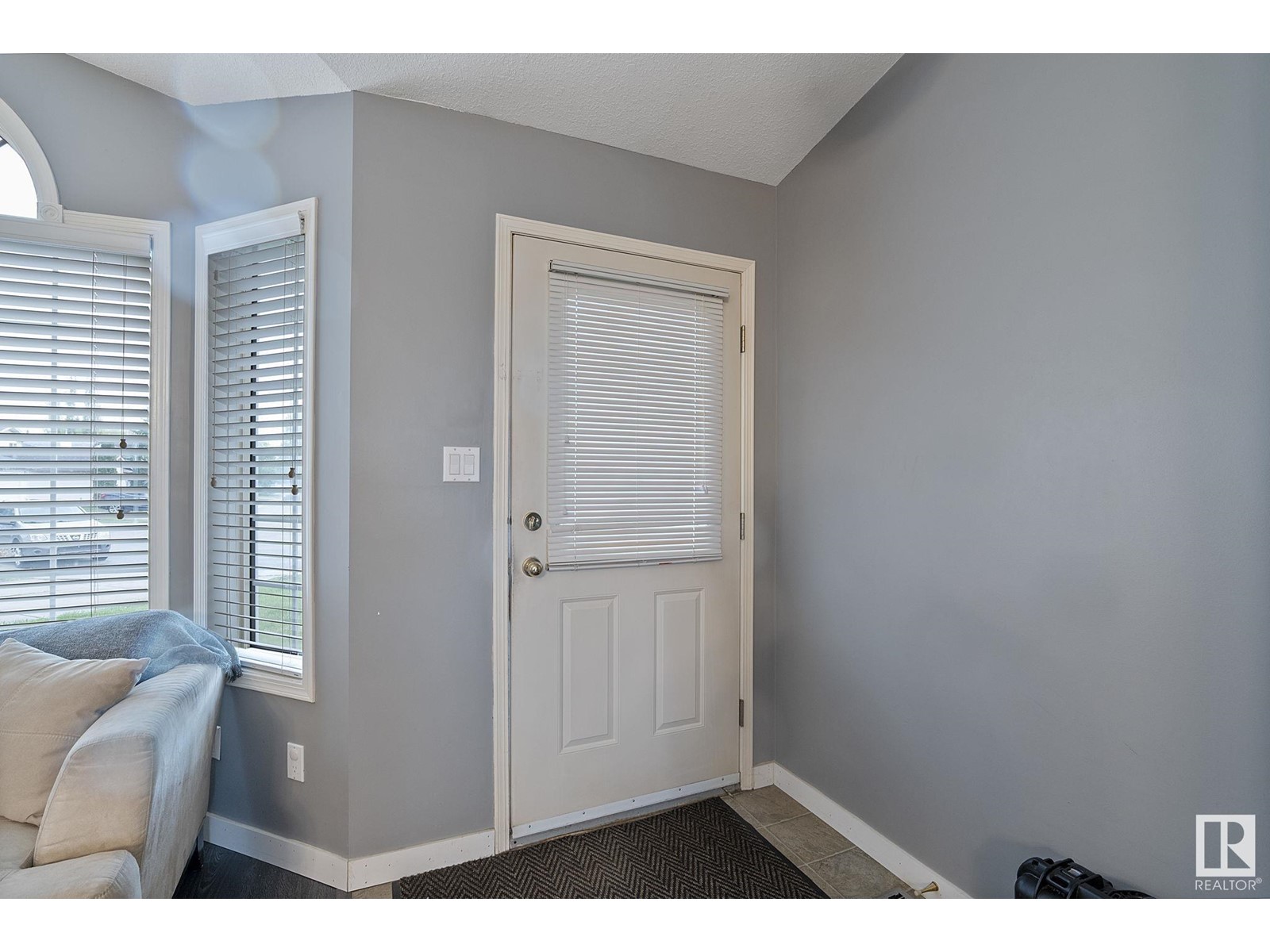 11306 173 Av Nw Nw, Edmonton, Alberta  T5X 5Y4 - Photo 3 - E4438025