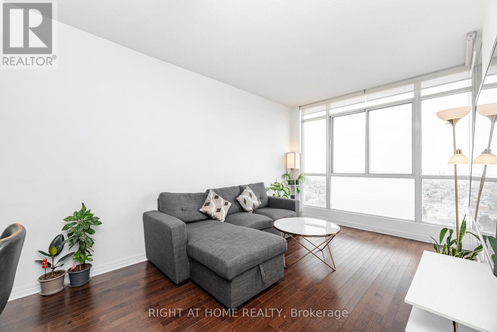 2308 - 225 Webb Drive, Mississauga, Ontario  L5B 4P2 - Photo 15 - W12167885