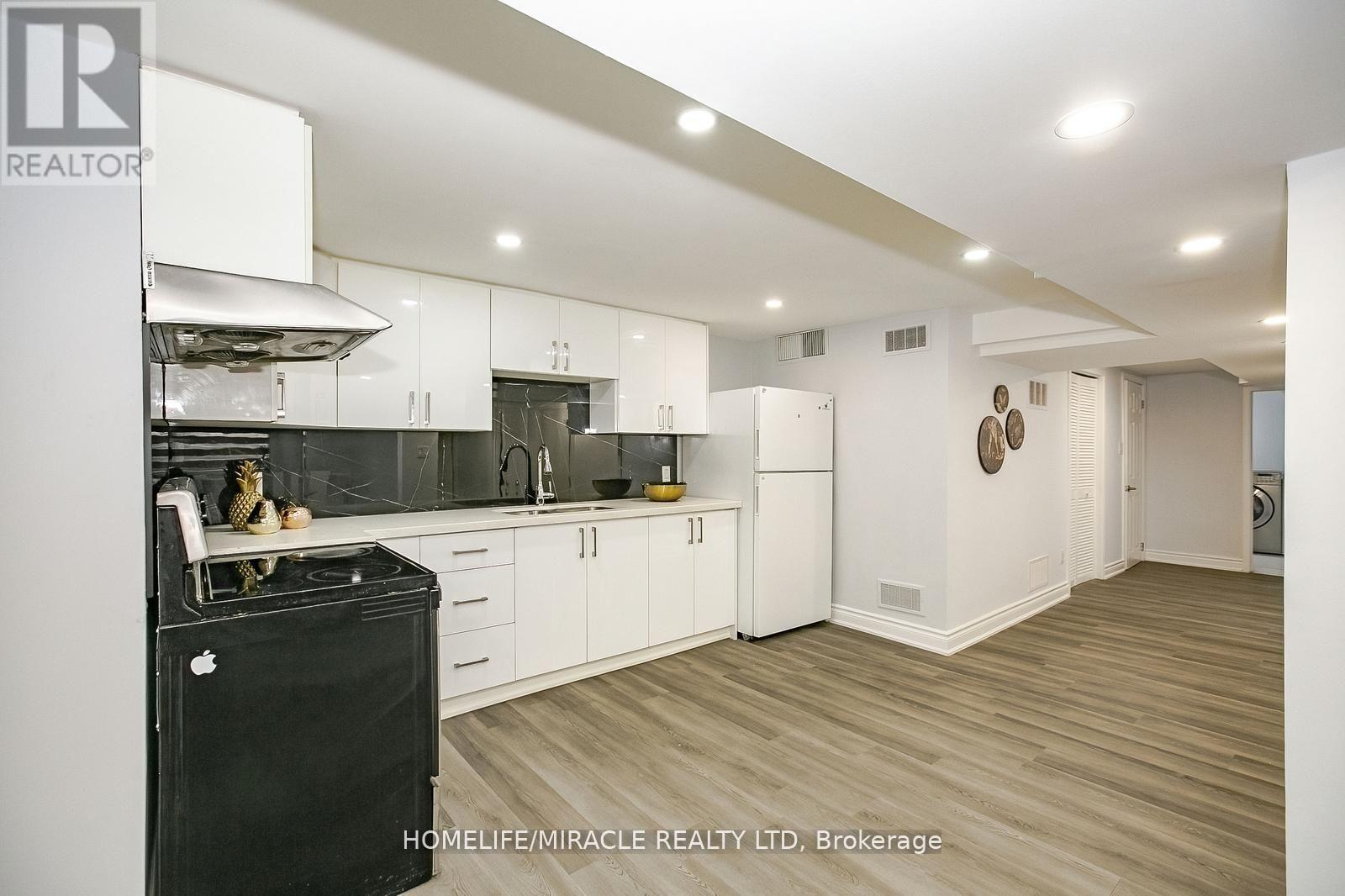 35 Deeside Crescent, Brampton, Ontario  L6T 3L8 - Photo 32 - W12167900