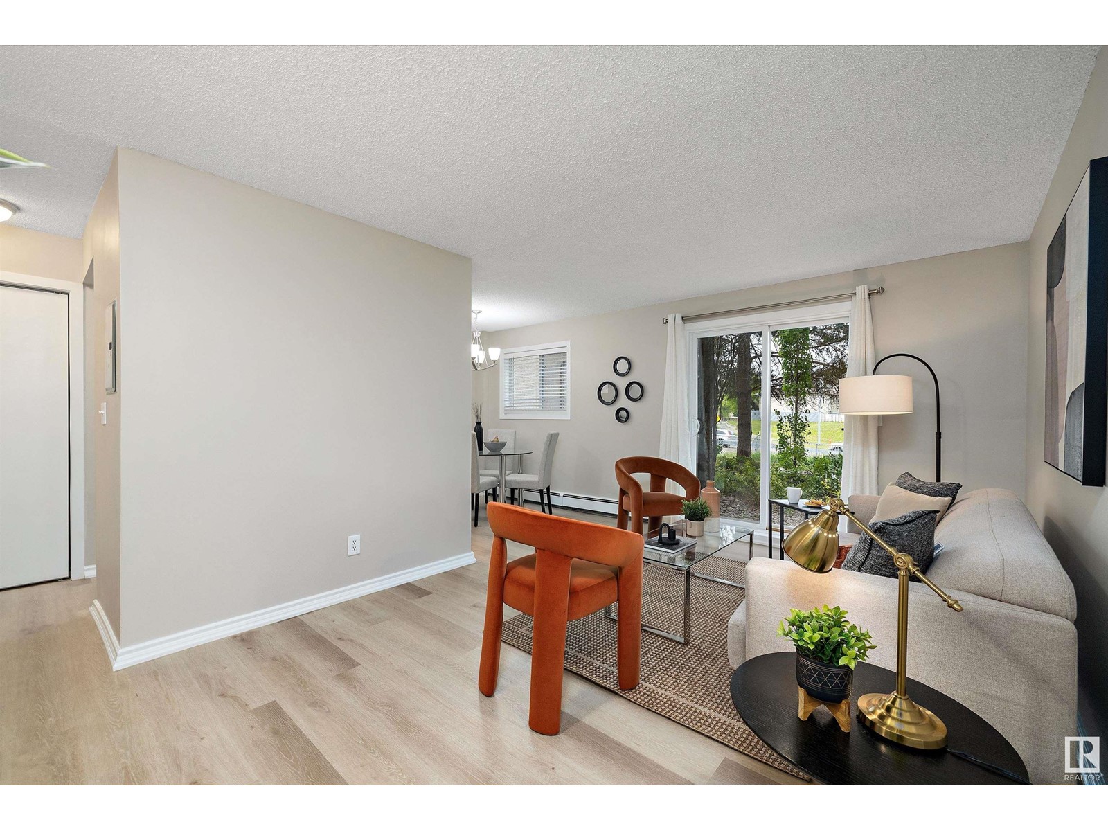 #102 12710 127 St Nw, Edmonton, Alberta  T5L 1A5 - Photo 3 - E4438027