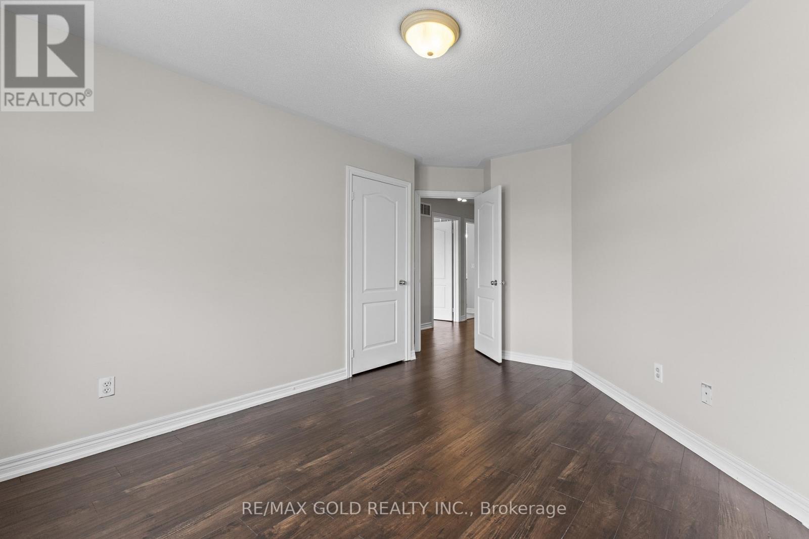 17 Via Romano Way, Brampton, Ontario  L6P 1K2 - Photo 37 - W12167936
