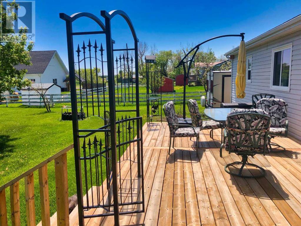 26 1 Street E, Hill Spring, Alberta  T0K 1E0 - Photo 25 - A2216393