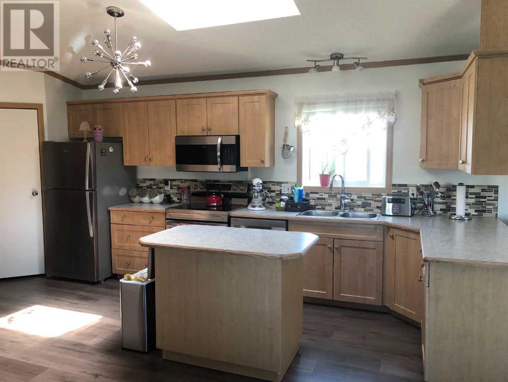 26 1 Street E, Hill Spring, Alberta  T0K 1E0 - Photo 8 - A2216393