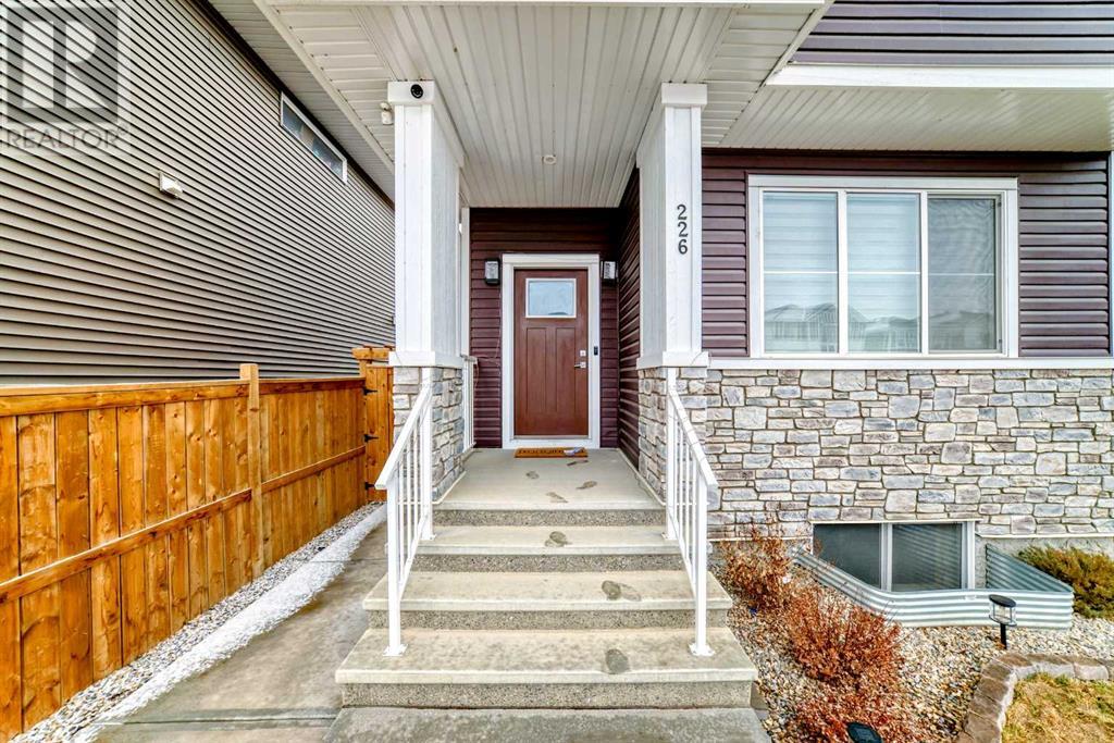 226 Chelsea Heath Se, Chestermere, Alberta  T1X 1Z5 - Photo 3 - A2214426