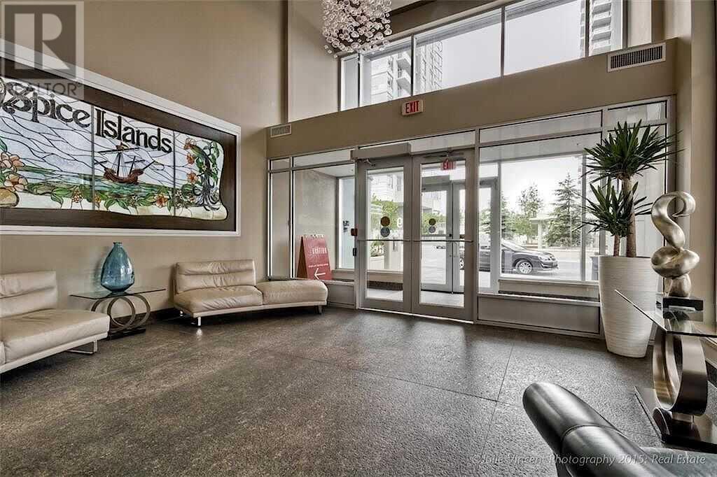Property at 1104, 99 Spruce Place SW image 4