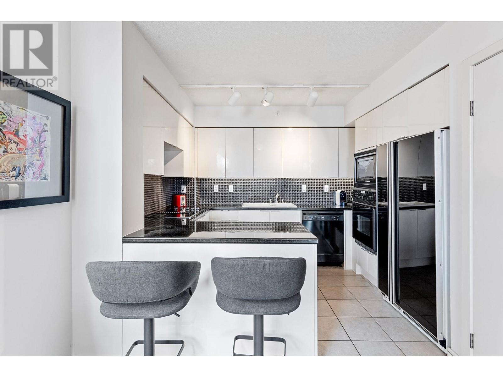 3b 1403 Beach Avenue, Vancouver, British Columbia  V6G 1Y3 - Photo 25 - R3006229