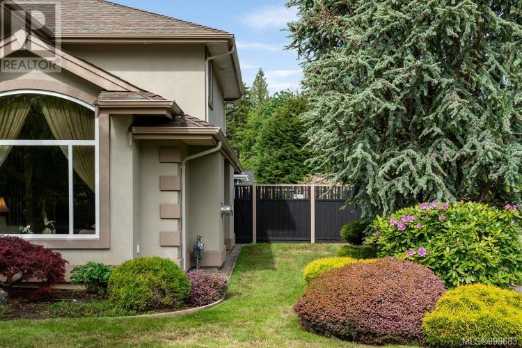 747 Chestnut St, Qualicum Beach, British Columbia  V9K 2L5 - Photo 24 - 999683