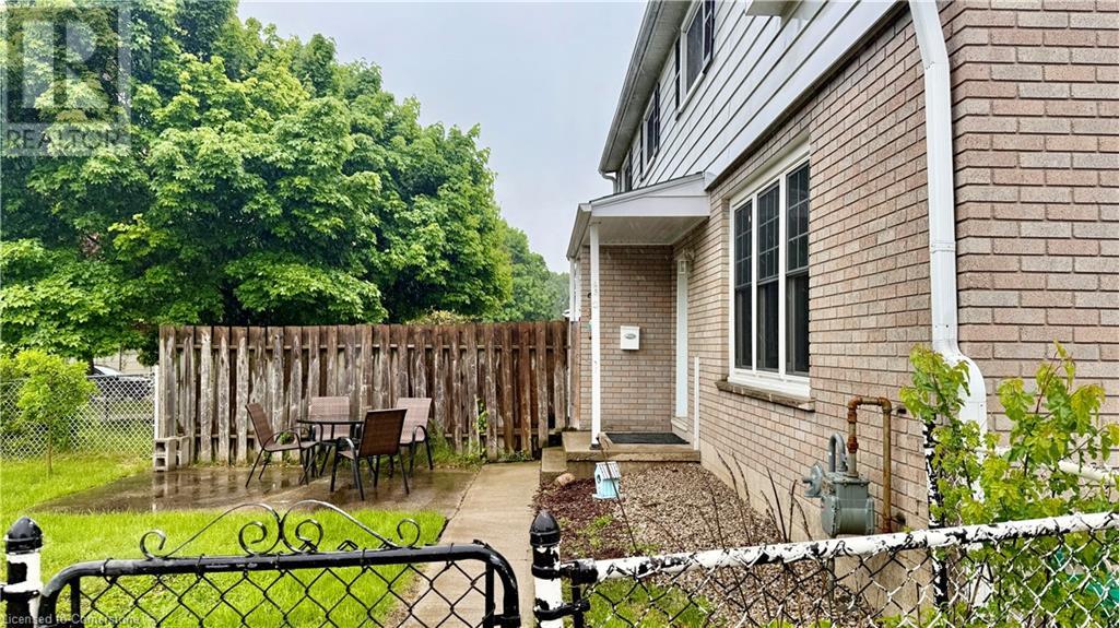 43c Metcalfe Crescent, Brantford, Ontario  N3R 2L7 - Photo 4 - 40732712