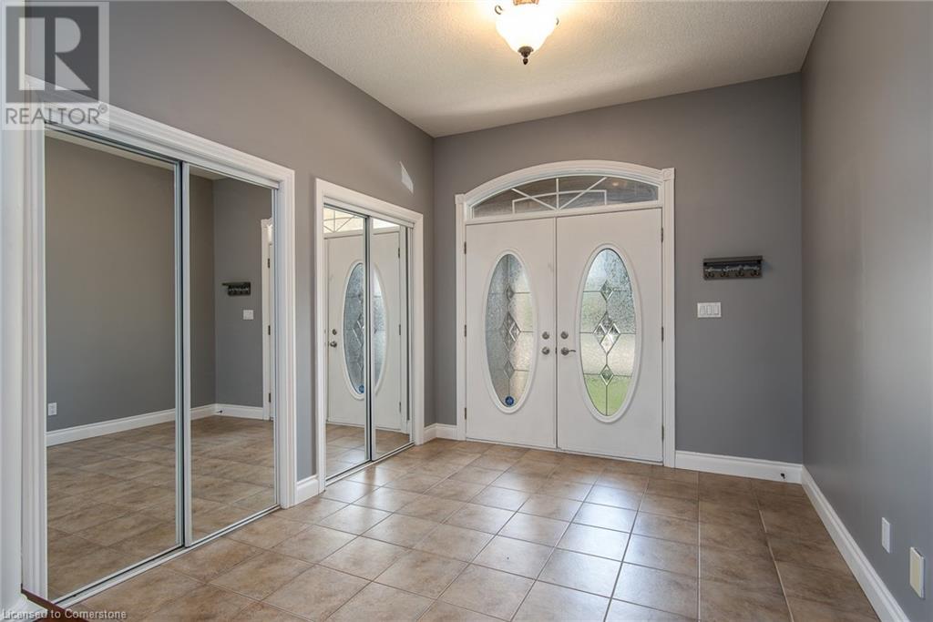 Property at 35 YARROW Court image 3