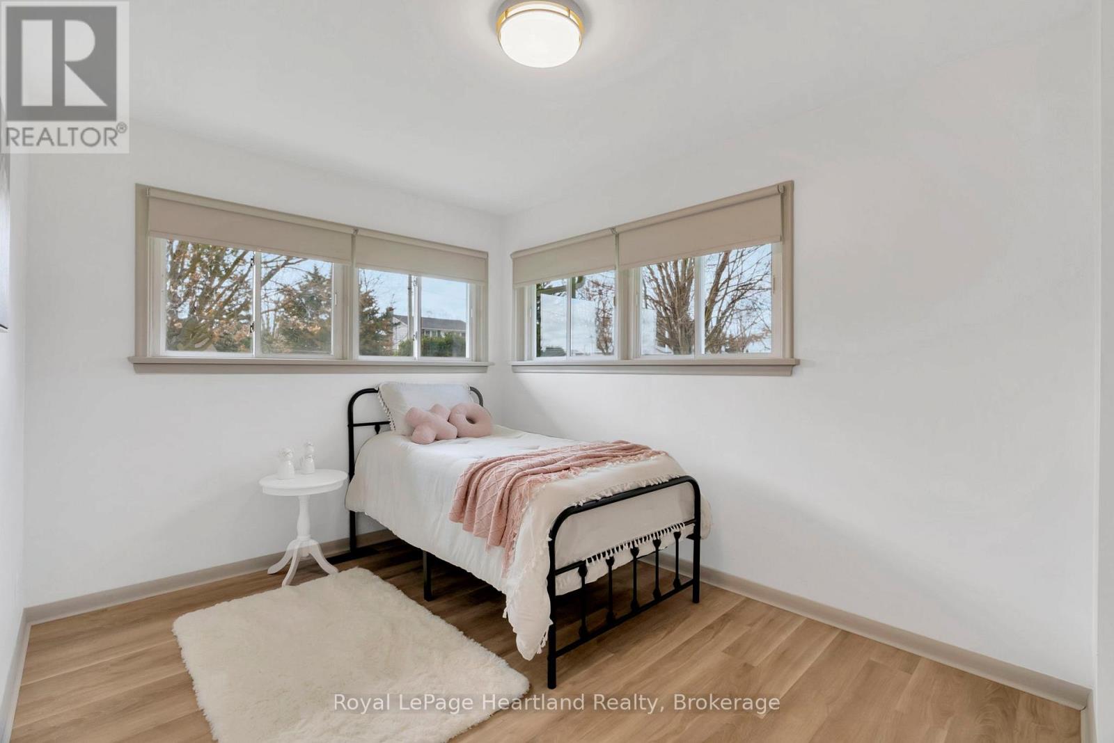 542 Angus Street, North Huron, Ontario  N0G 2W0 - Photo 19 - X12168000