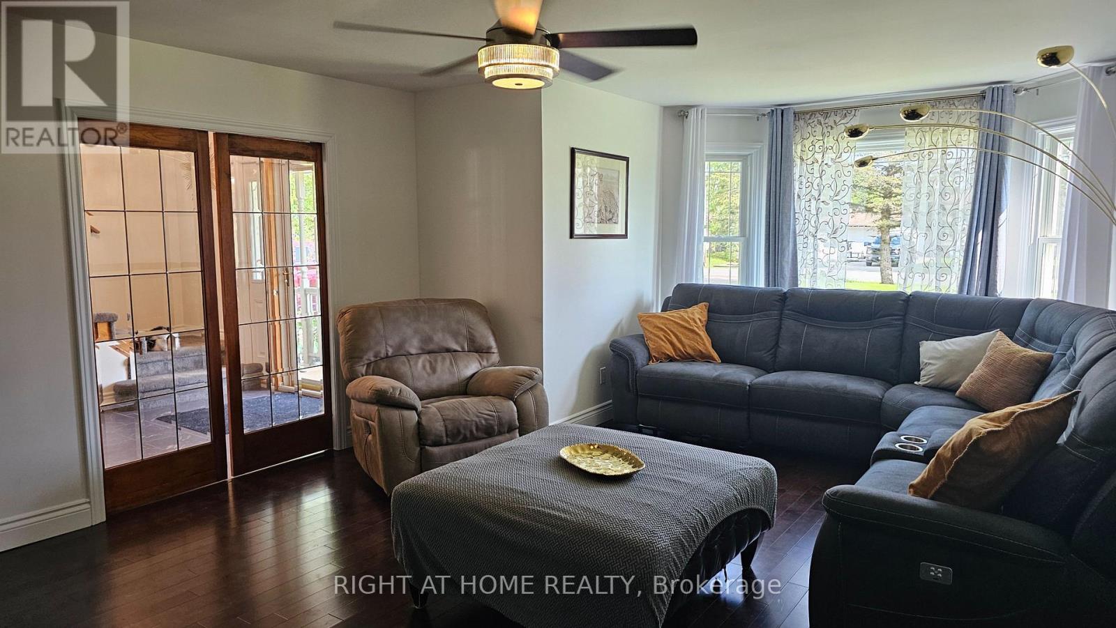 57 Walnut Street W, Kawartha Lakes, Ontario  K0L 2W0 - Photo 5 - X12168003