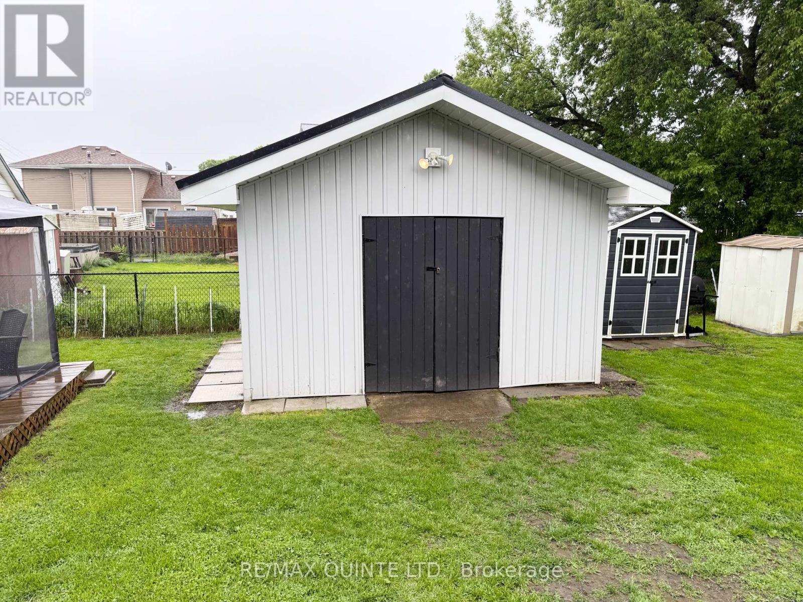Property at 676 FRONT STREET image 5