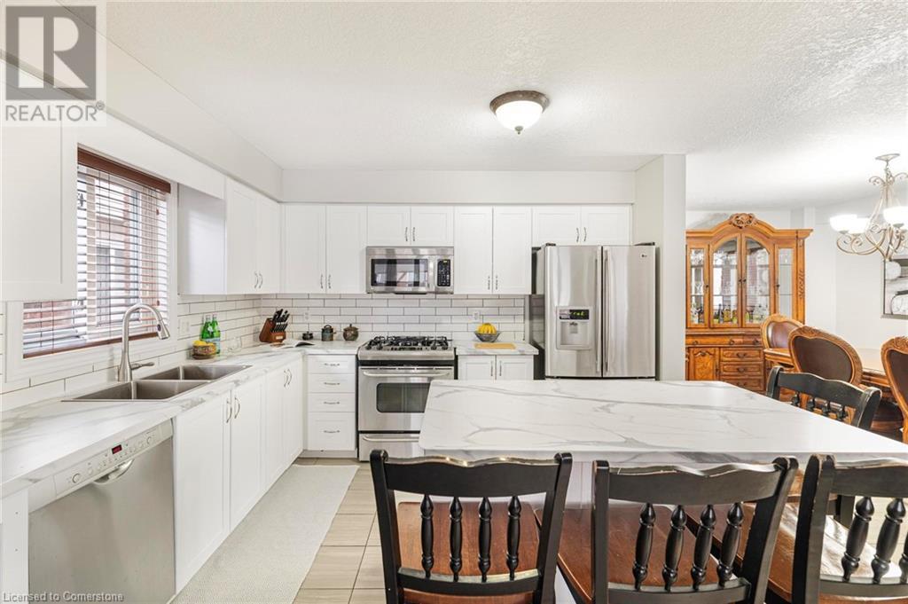 345 Thomas Slee Drive, Kitchener, Ontario  N2P 2X5 - Photo 12 - 40730239