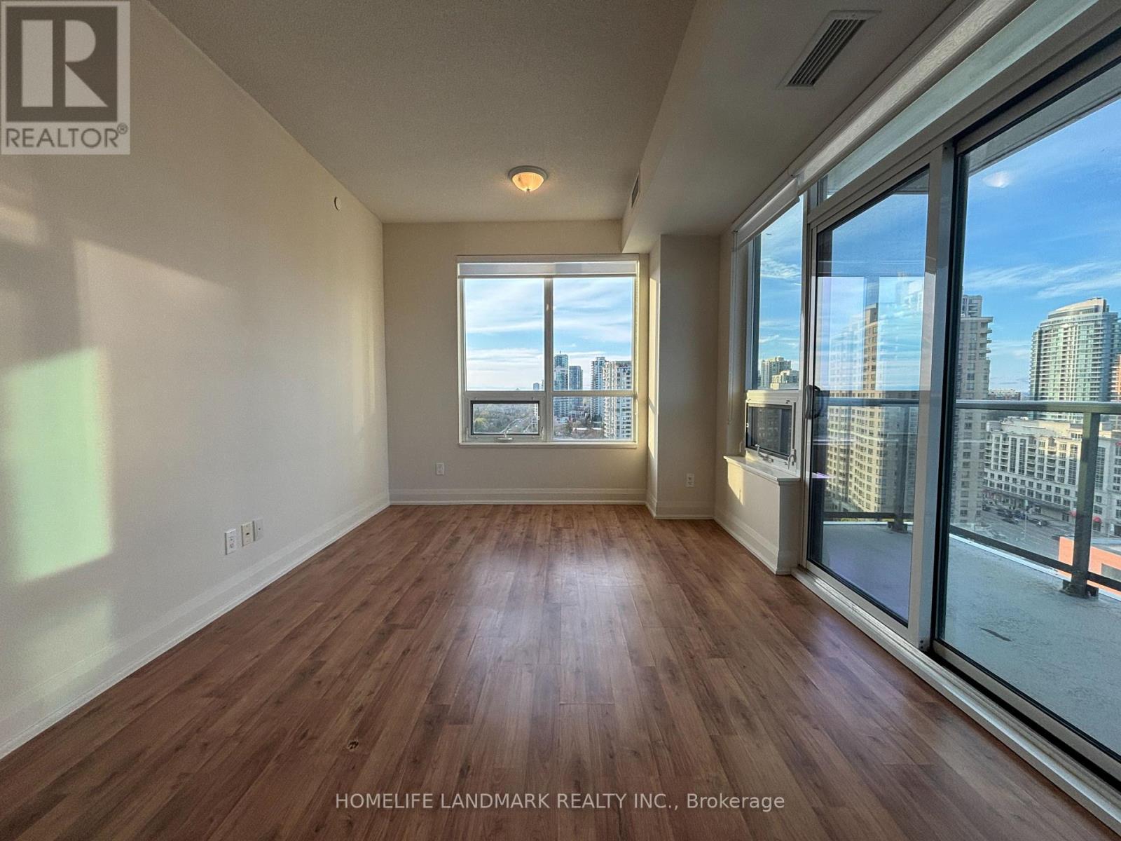 1809 - 68 Canterbury Place, Toronto, Ontario  M2N 0H8 - Photo 6 - C12167949