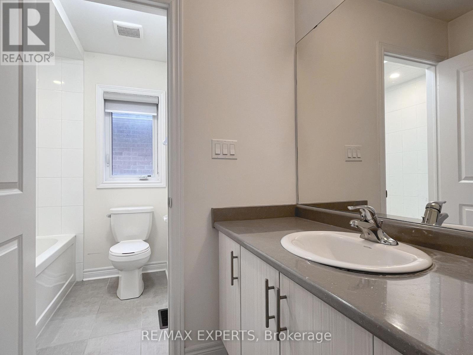 2217 Lozenby Street, Innisfil, Ontario  L9S 0M9 - Photo 21 - N12167645
