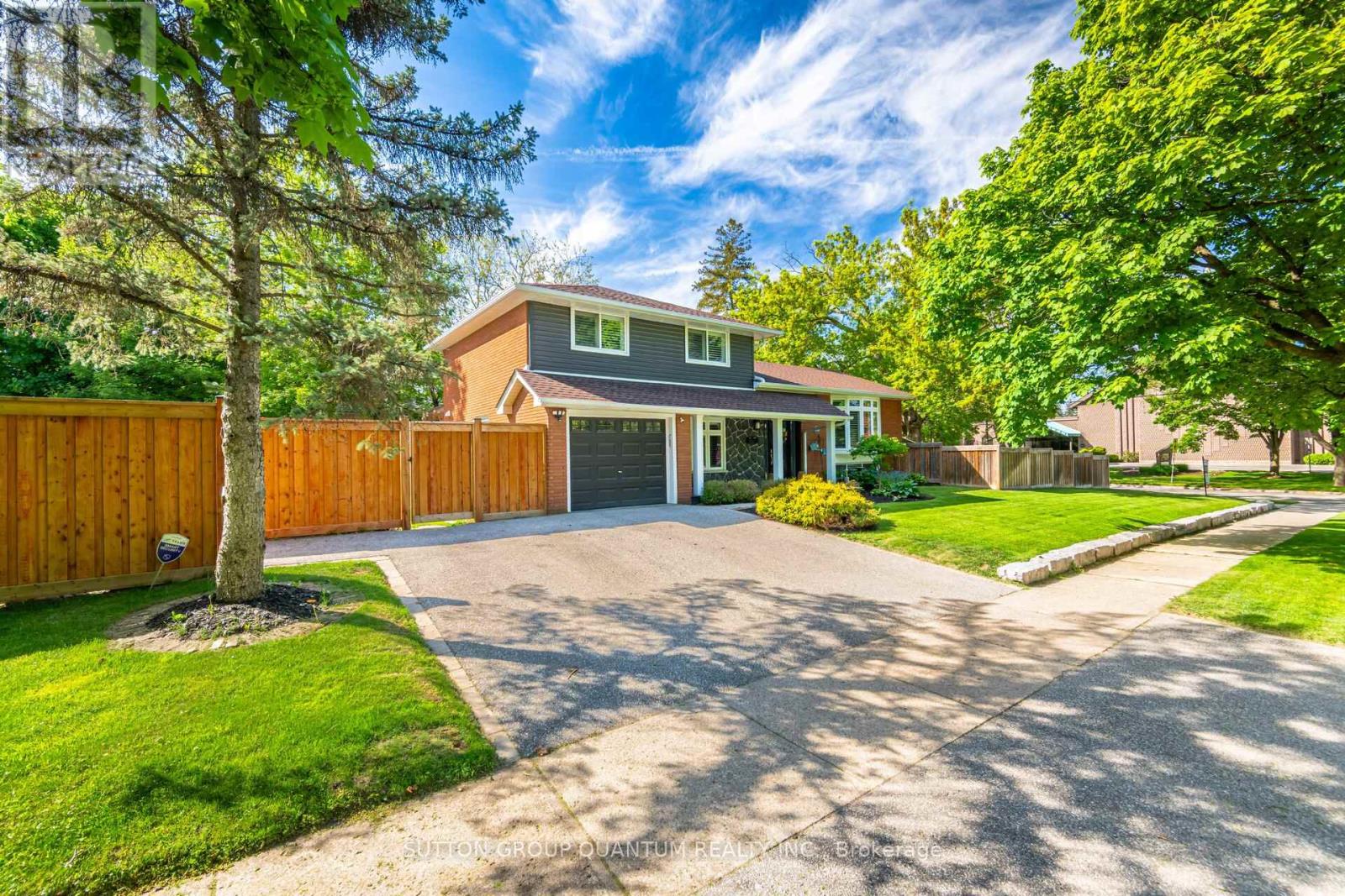 608 Rosedale Crescent, Burlington, Ontario  L7N 2T1 - Photo 48 - W12157193