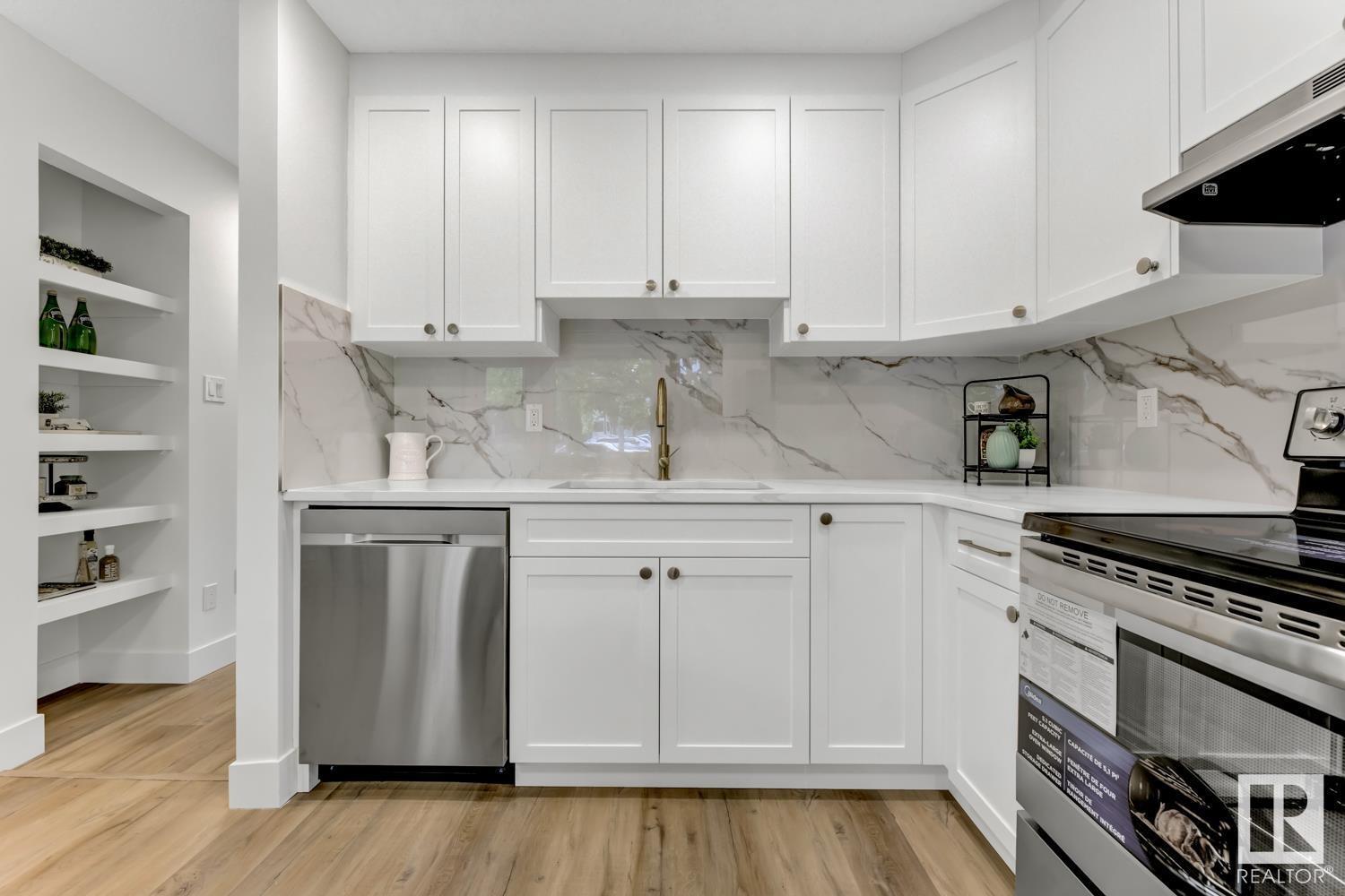 Property at 6109 38 AV NW image 2