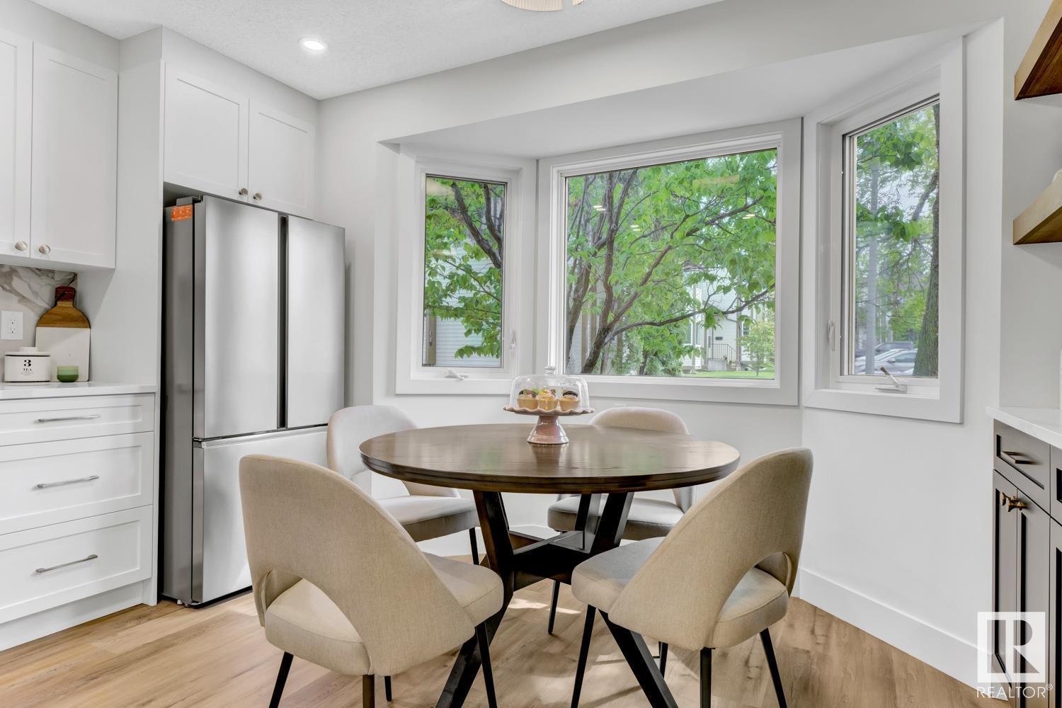 Property at 6109 38 AV NW image 4