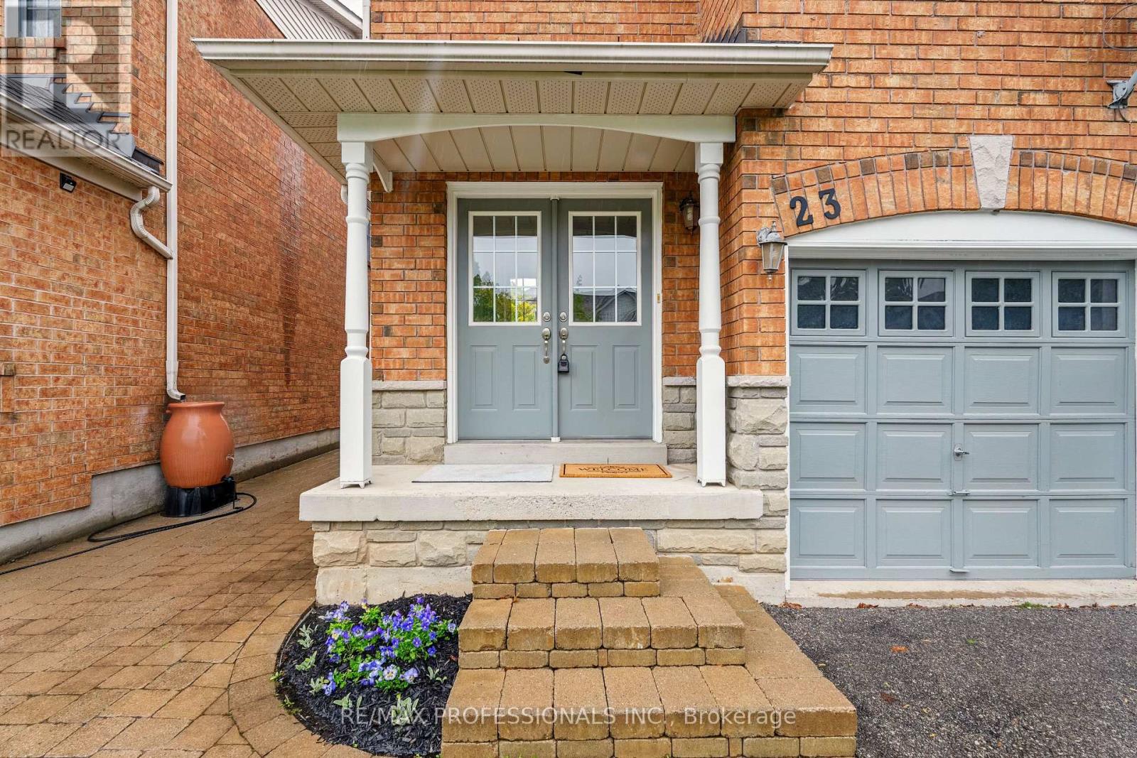 23 Bradley Drive, Halton Hills, Ontario  L7G 6B5 - Photo 5 - W12164487